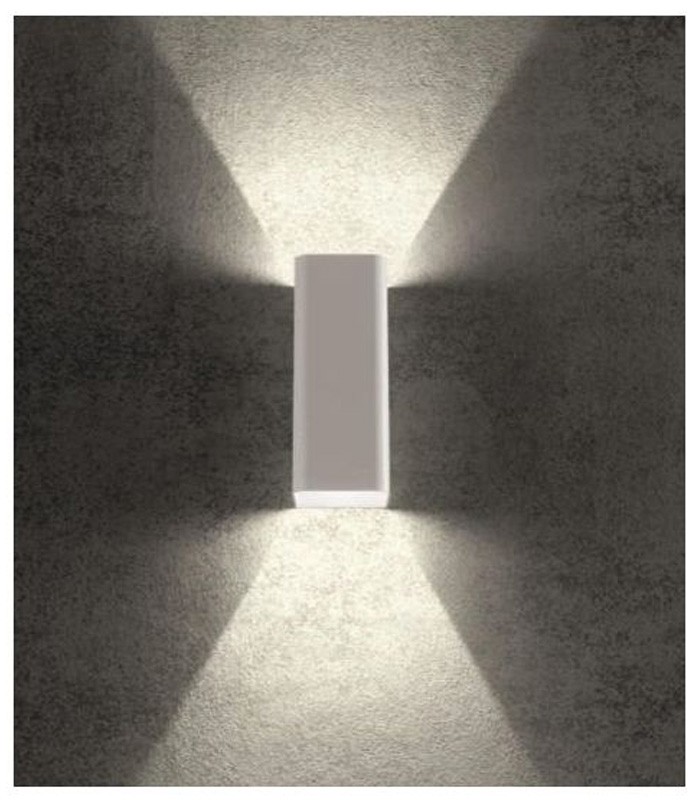 OUTDOOR WALL LAMP REDO TAV