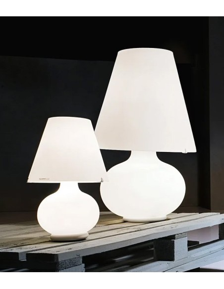 lampada da tavolo o da comò in vetro soffiato bianco Candy di Light4 Itama